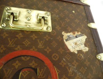 Premium Louis Vuitton Mail Trunk