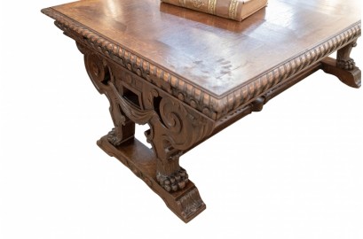 Renaissance Table