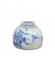 Antique Chinese Porcelain Pot
