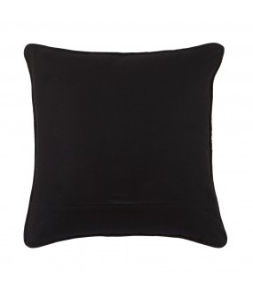 Add a touch of Africa to your bedroom or living room with the Savana pillow.