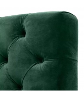 Invite the glamor of hotels into your home with the Manor sofa.