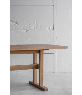 Very beautiful farmhouse table Benedictine made in solid oak in the Trappist style