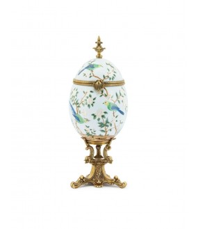 Beautiful egg-shaped box in the Fabergé style made entirely by hand and hand painted