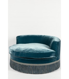 Large Round Lounge Chair...